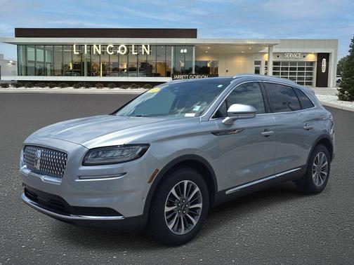 Silver Radiance Metallic Clearcoat 2022 Lincoln Nautilus Reserve