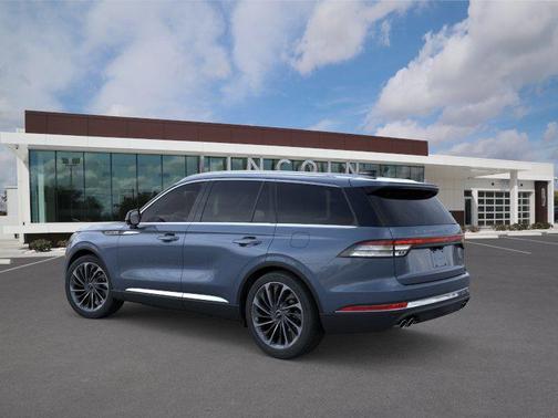 Whisper Blue Metallic Clearcoat 2026 Lincoln Aviator Reserve