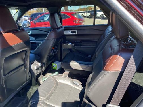 2022 Ford Explorer Platinum