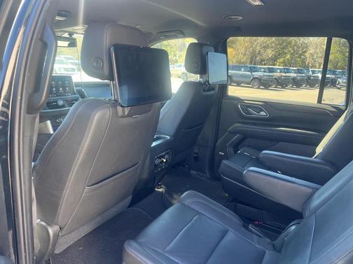 2021 Chevrolet Suburban 4WD Z71