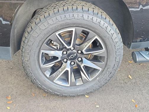 2021 Chevrolet Suburban 4WD Z71