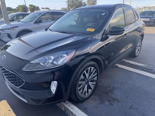 2020 Ford Escape Titanium