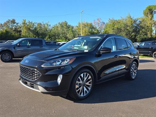 2020 Ford Escape Titanium