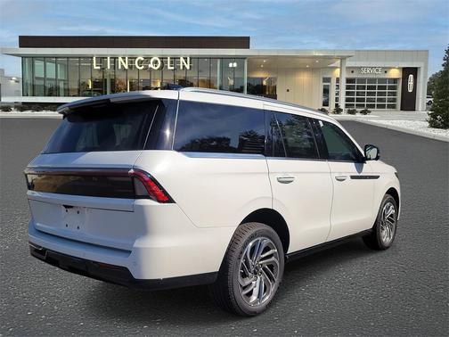 2025 Lincoln Navigator Reserve
