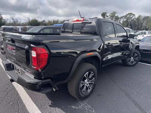 2023 GMC Canyon AT4