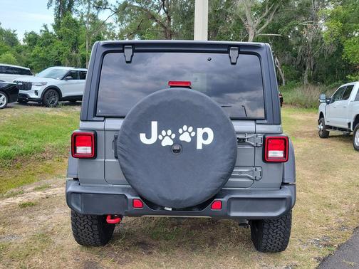 Sting-Gray Clearcoat 2022 Jeep Wrangler Rubicon