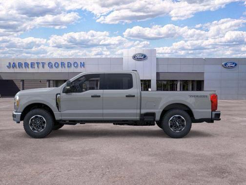 Avalanche 2026 Ford F-250 XLT