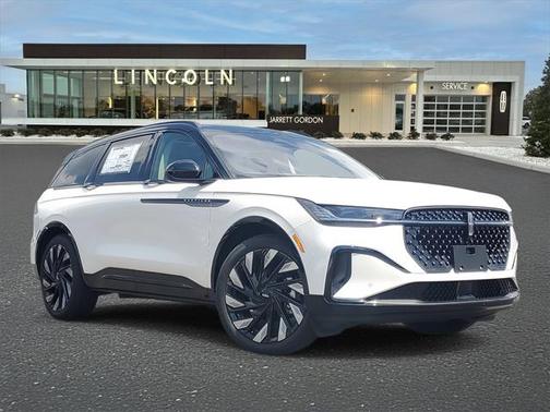 2025 Lincoln Nautilus Reserve