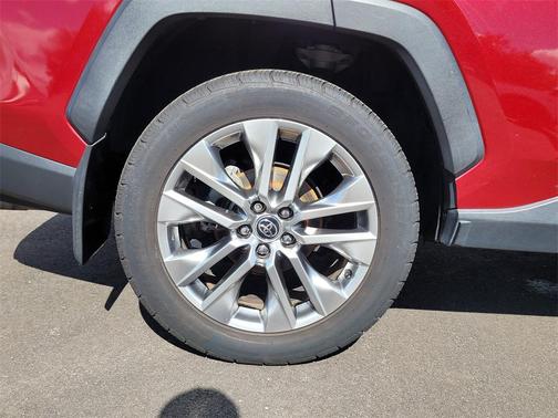 2020 Toyota RAV4 XLE Premium
