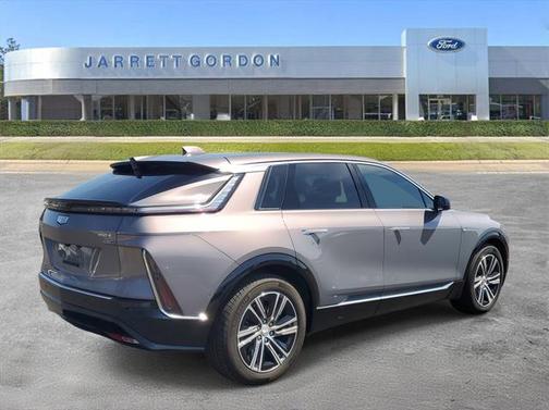 2024 Cadillac LYRIQ Luxury w/1SD