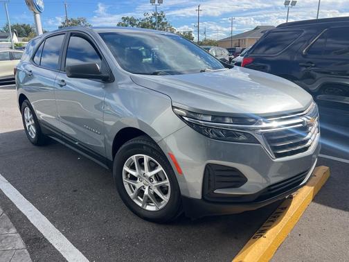 2023 Chevrolet Equinox LS