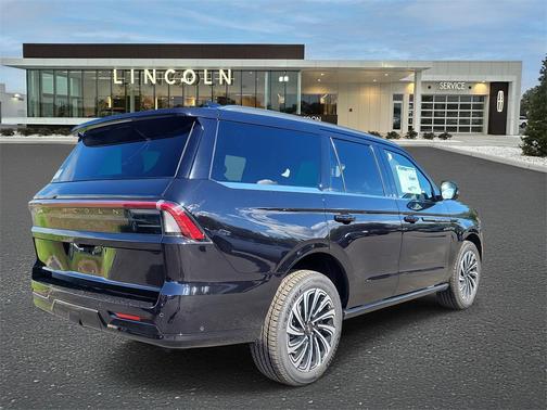 2025 Lincoln Navigator Black Label