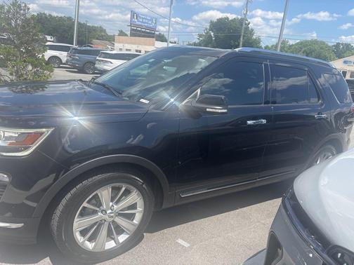 Agate Black Metallic 2019 Ford Explorer Limited
