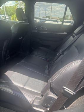 Agate Black Metallic 2019 Ford Explorer Limited