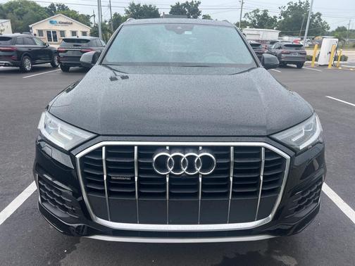 2021 Audi Q7 45 Premium