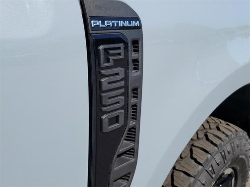 2026 Ford F-250 Platinum