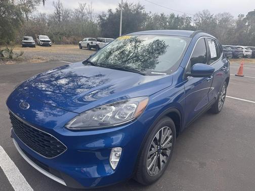2022 Ford Escape Titanium