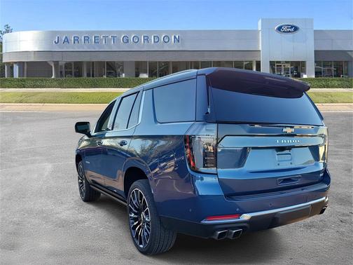 2025 Chevrolet Tahoe 4WD High Country