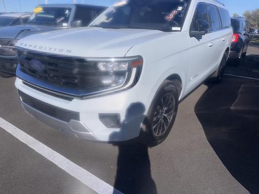 2025 Ford Expedition Max Platinum