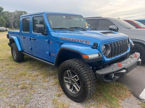 Hydro Blue Pearlcoat 2024 Jeep Gladiator Mojave X