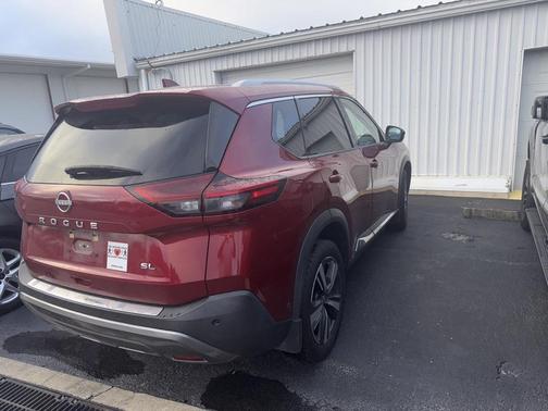 2022 Nissan Rogue SL