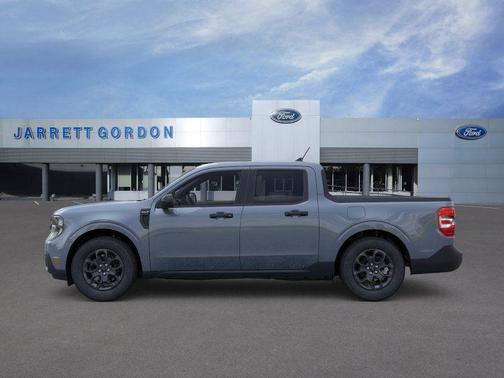 Azure Gray Metallic Tri-Coat 2026 Ford Maverick XLT