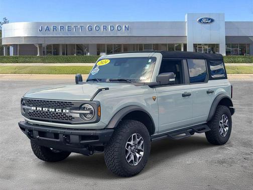 Cactus Gray 2024 Ford Bronco Badlands