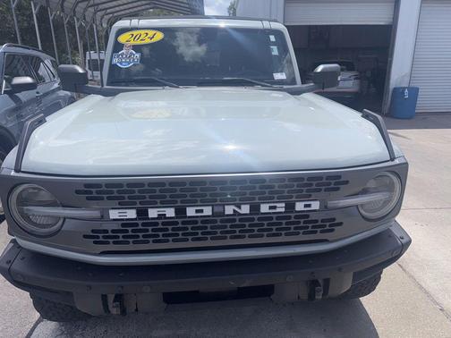Cactus Gray 2024 Ford Bronco Badlands