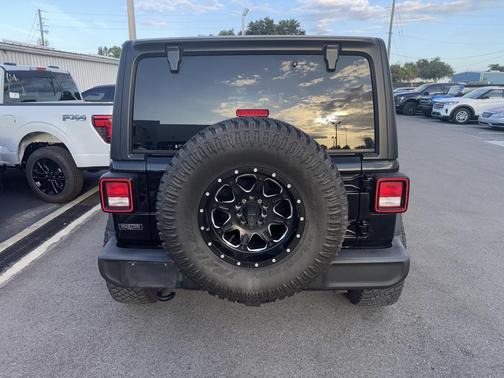 2022 Jeep Wrangler Unlimited Sport