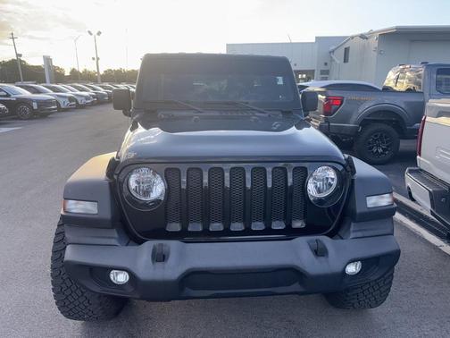 2022 Jeep Wrangler Unlimited Sport