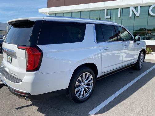 2024 GMC Yukon XL Denali