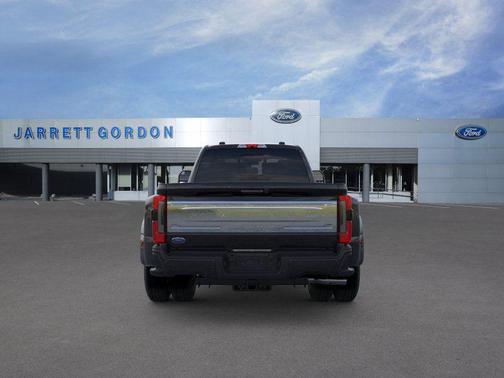 Agate Black Metallic 2026 Ford F-350 Platinum