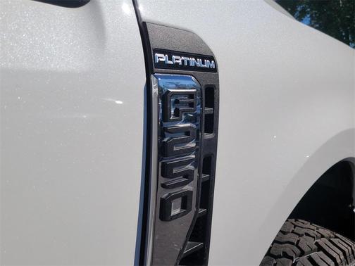2025 Ford F-250 Platinum