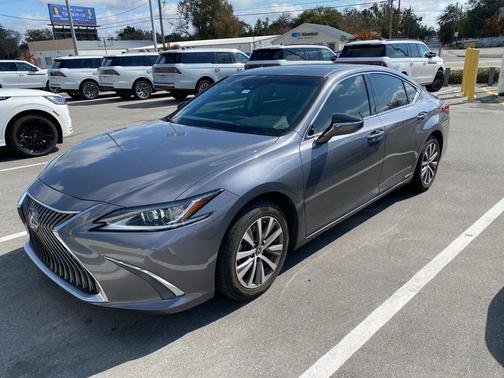 2021 Lexus ES 300h Base