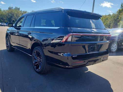 2025 Lincoln Navigator Black Label