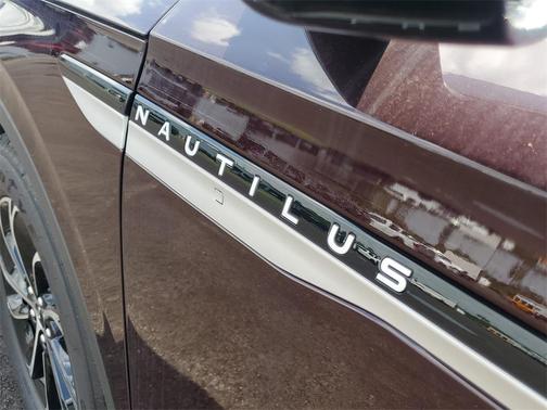 2025 Lincoln Nautilus Premiere