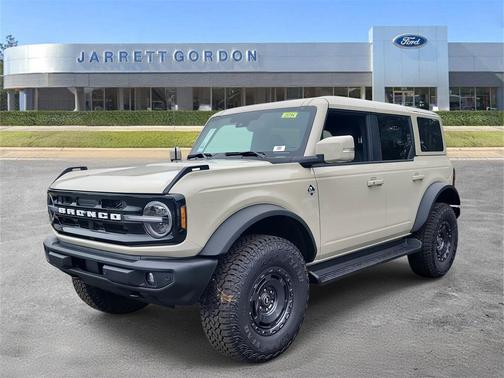 2025 Ford Bronco Outer Banks