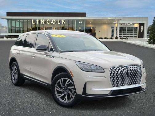 Ceramic Pearl Metallic Tri-Coat 2024 Lincoln Corsair Premiere