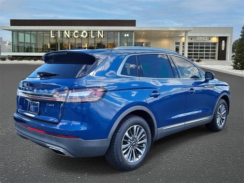 2020 Lincoln Nautilus Standard