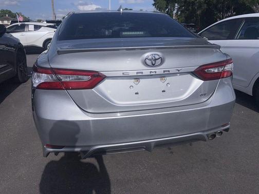 Celestial Silver Metallic 2020 Toyota Camry SE