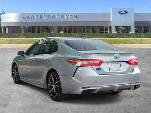 Celestial Silver Metallic 2020 Toyota Camry SE