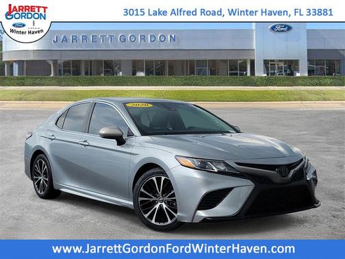 Celestial Silver Metallic 2020 Toyota Camry SE
