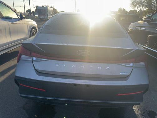 2024 Hyundai ELANTRA HEV Blue