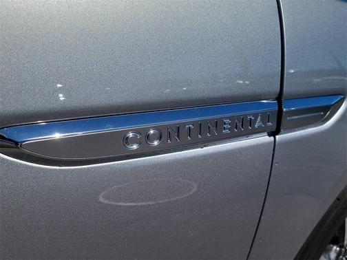 2020 Lincoln Continental Standard