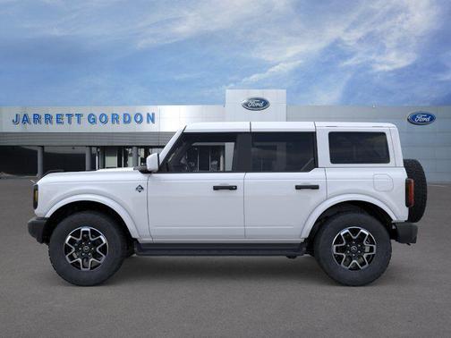 Oxford White 2026 Ford Bronco Outer Banks
