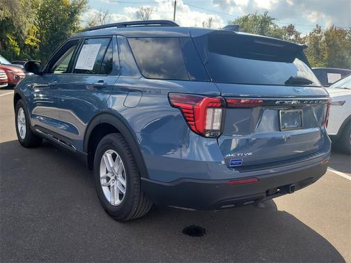 2025 Ford Explorer Active