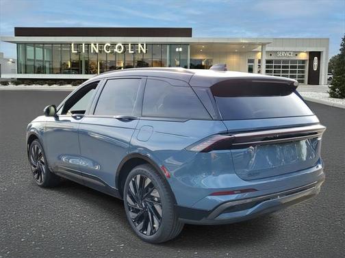 2025 Lincoln Nautilus Reserve