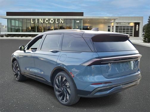 2025 Lincoln Nautilus Reserve