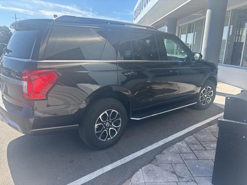 2023 Ford Expedition XLT