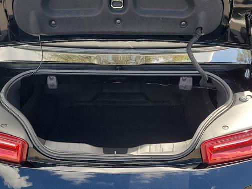 2018 Chevrolet Camaro 1LS